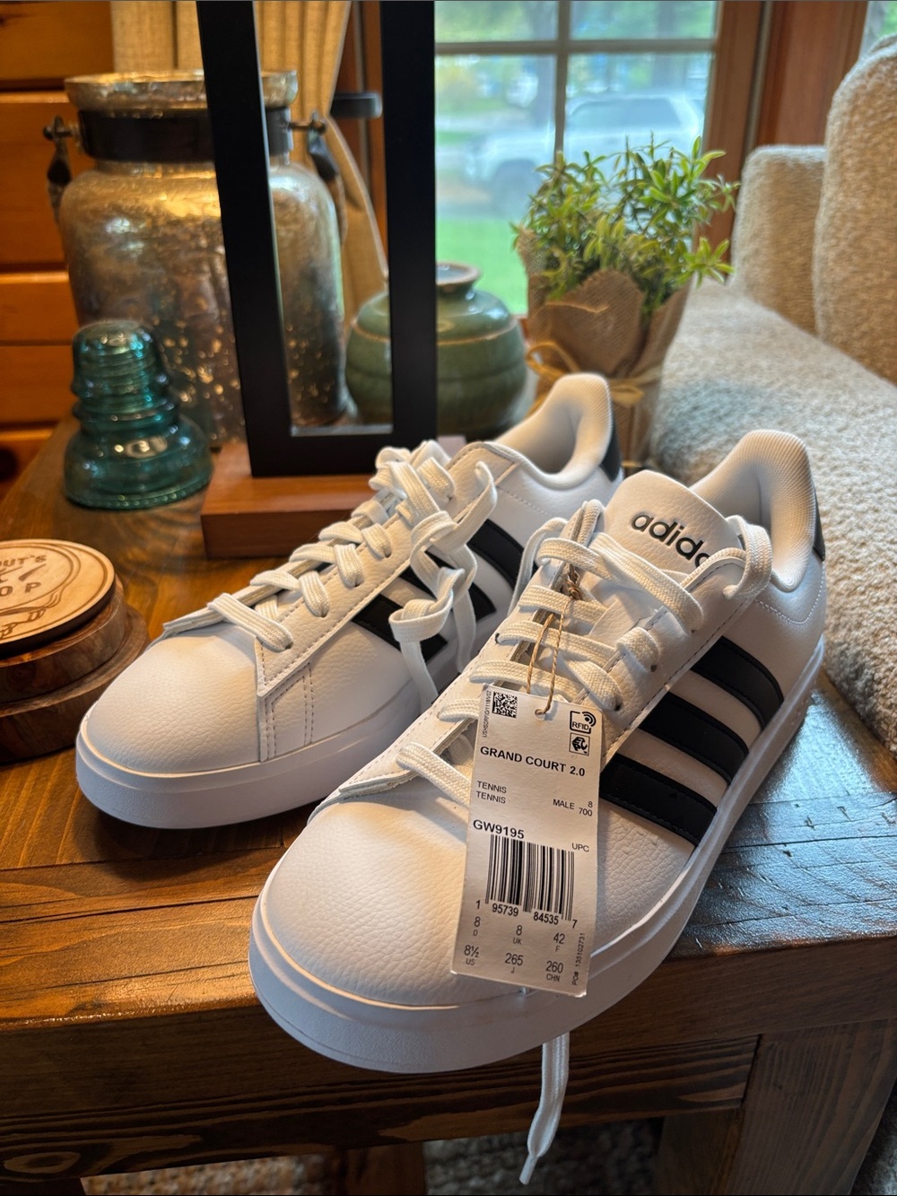 🆕 with tags adidas White Sneakers with Black Three-Stripes